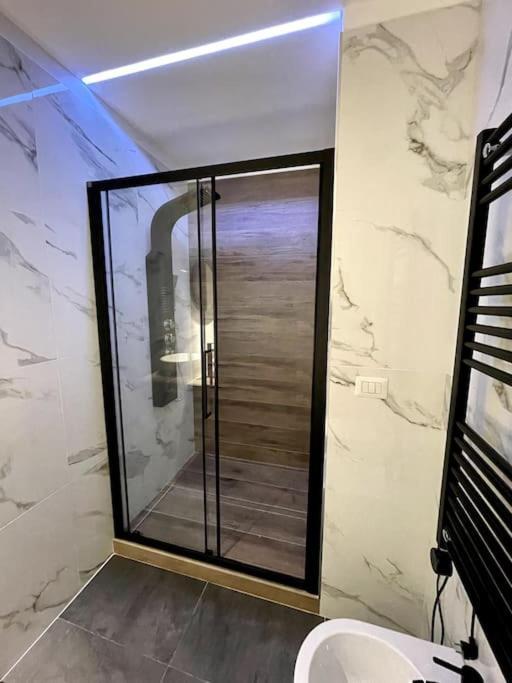 Apartament Guest Planet - Stylish Flat Bisceglie M1 Mediolan Zewnętrze zdjęcie