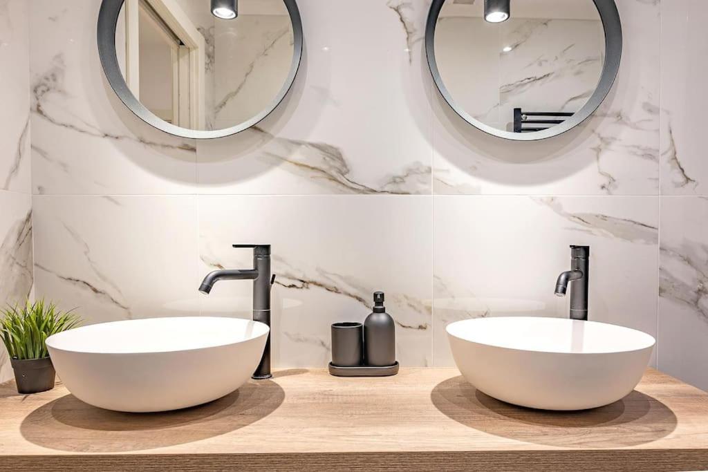 Apartament Guest Planet - Stylish Flat Bisceglie M1 Mediolan Zewnętrze zdjęcie